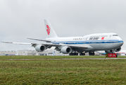 Test flight of new Air China 747-8 title=