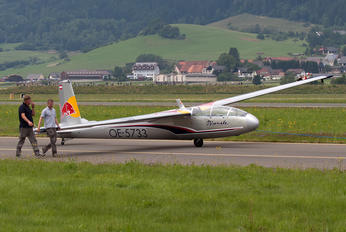 OE-5733 - The Flying Bulls LET L-13 Blaník (all models)