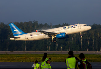 EI-FDL - Metrojet Airlines Airbus A320