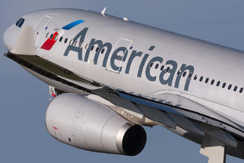 N288AY - American Airlines Airbus A330-200