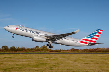 N288AY - American Airlines Airbus A330-200