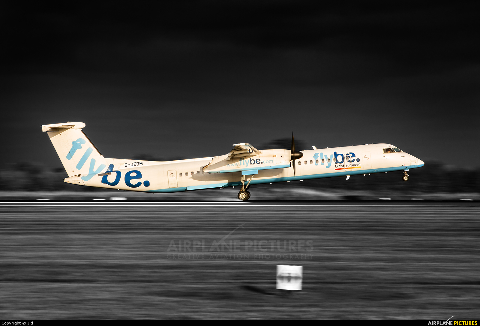 Flybe G-JEDM aircraft at Manchester