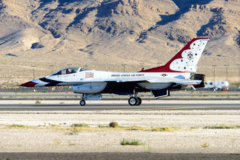 92-3898 - USA - Air Force : Thunderbirds General Dynamics F-16C Fighting Falcon