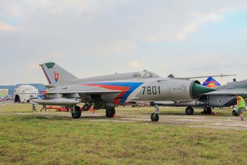 7801 - Slovakia -  Air Force Mikoyan-Gurevich MiG-21MF