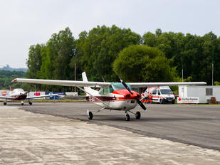 CS-EAV - Private Cessna 182 Skylane (all models except RG)