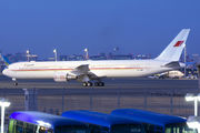 Bahrain Amiri Flight B767-400ER in Tokyo - Haneda title=