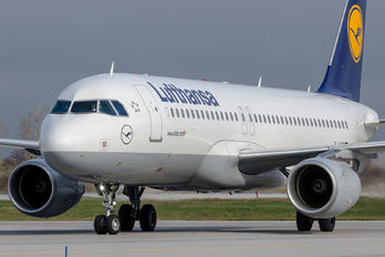 D-AIUG - Lufthansa Airbus A320
