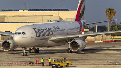 A6-EAD - Emirates Airlines Airbus A330-200