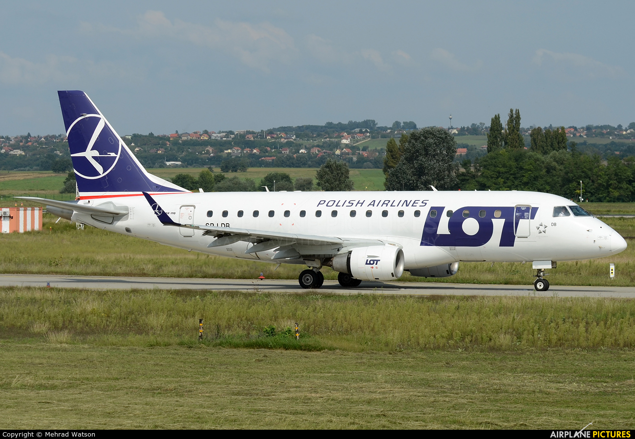 LOT - Polish Airlines SP-LDB aircraft at Budapest Ferenc Liszt International Airport