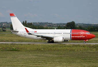 LN-KHC - Norwegian Air Shuttle Boeing 737-300