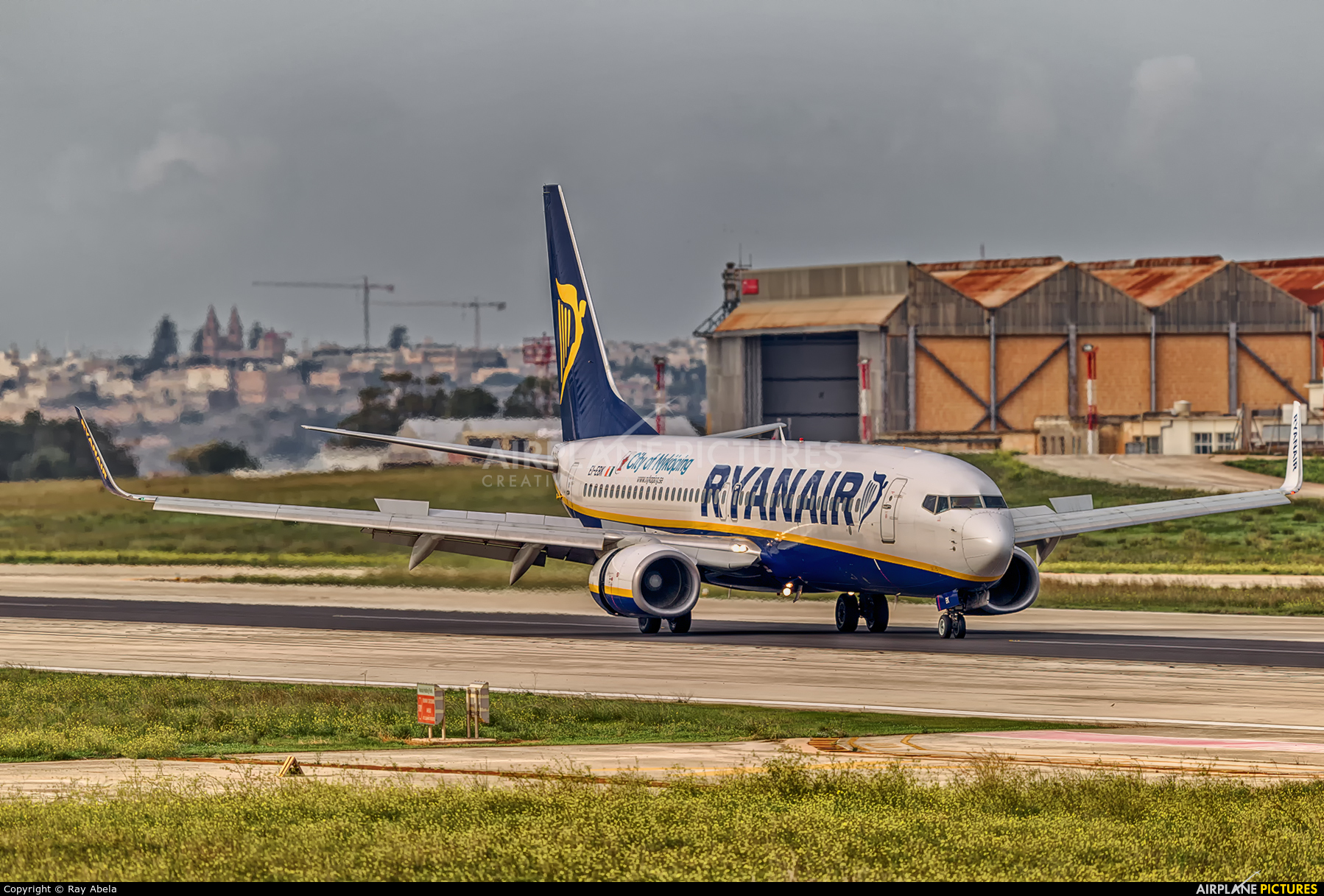 Ryanair EI-EPC aircraft at Malta Intl