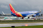 Southwest B738 N8652B first flight with new livery title=
