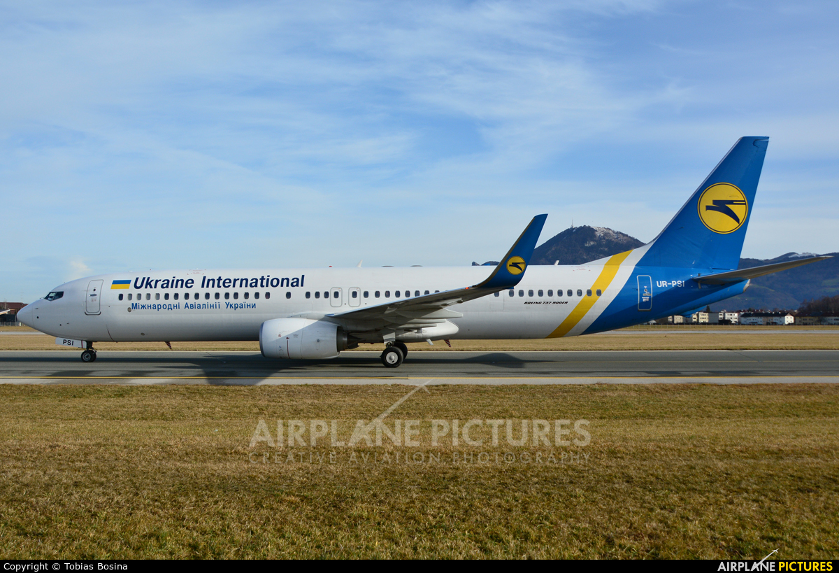 Ukraine International Airlines UR-PSI aircraft at Salzburg