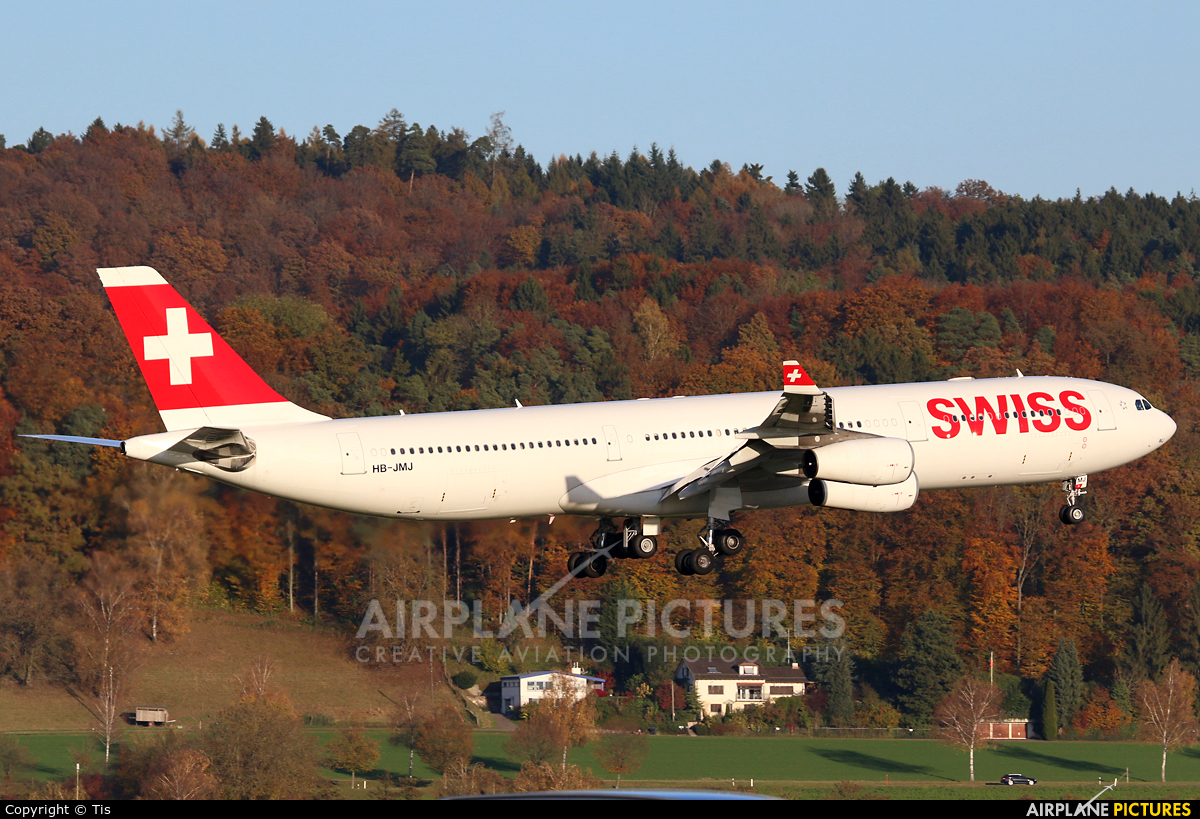 Swiss HB-JMJ aircraft at Zurich