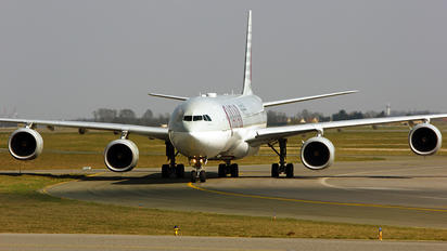 A7-AGD - Qatar Airways Airbus A340-600