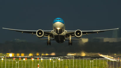 PH-BQD - KLM Boeing 777-200ER