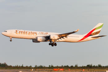 A6-ERA - Emirates Airlines Airbus A340-500
