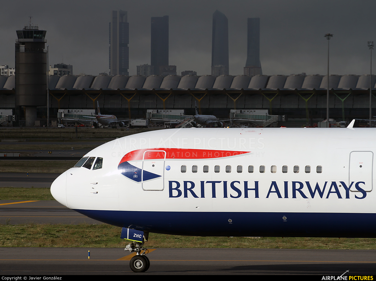 British Airways G-BZHC aircraft at Madrid - Barajas