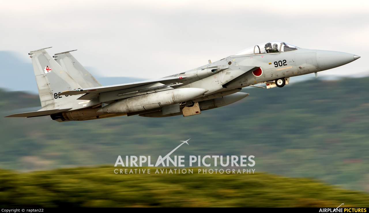 Japan - Air Self Defence Force 82-8902 aircraft at Tsuiki AB