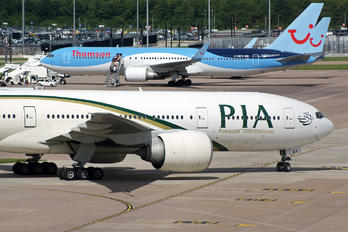 AP-BGY - PIA - Pakistan International Airlines Boeing 777-200LR