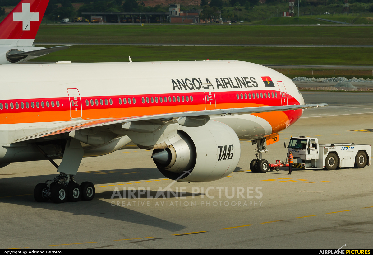 TAAG - Angola Airlines D2-TEI aircraft at São Paulo - Guarulhos