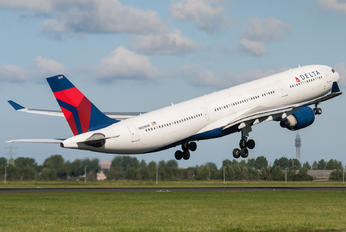 N809NW - Delta Air Lines Airbus A330-300