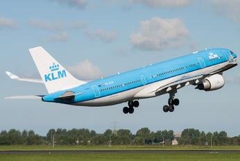 PH-AOK - KLM Airbus A330-200