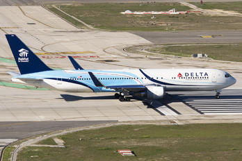 N171DZ - Delta Air Lines Boeing 767-300ER