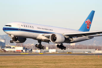 B-2072 - China Southern Cargo Boeing 777F