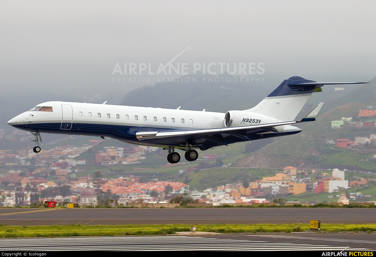 Private N9253V aircraft at Tenerife Norte - Los Rodeos