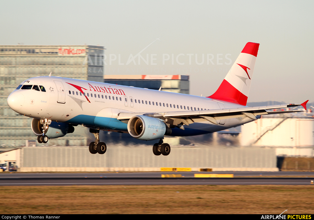 Austrian Airlines/Arrows/Tyrolean OE-LBN aircraft at Vienna - Schwechat