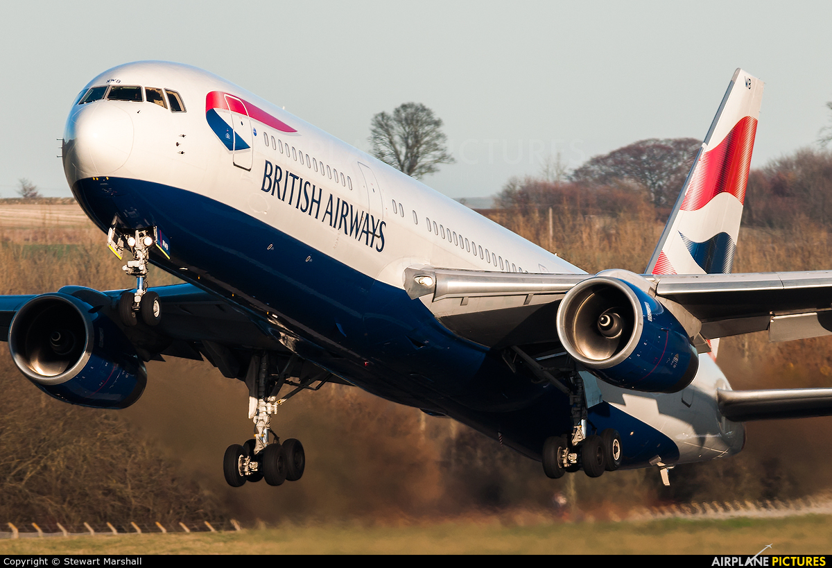 British Airways G-BNWB aircraft at Edinburgh