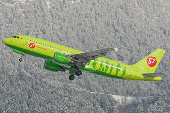 VQ-BCI - S7 Airlines Airbus A320