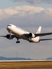 JA8986 - JAL - Japan Airlines Boeing 767-300