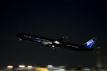 JA779A - ANA - All Nippon Airways Boeing 777-300ER