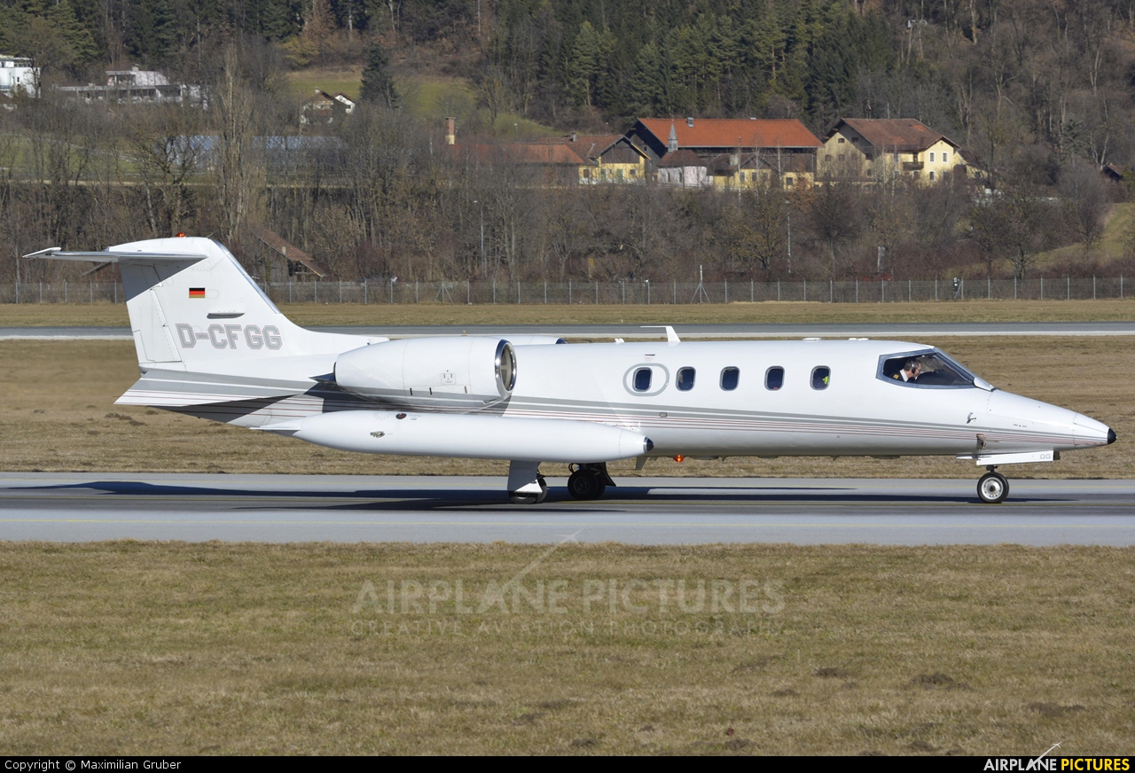 Quick Air Jet Charter D-CFGG aircraft at Innsbruck