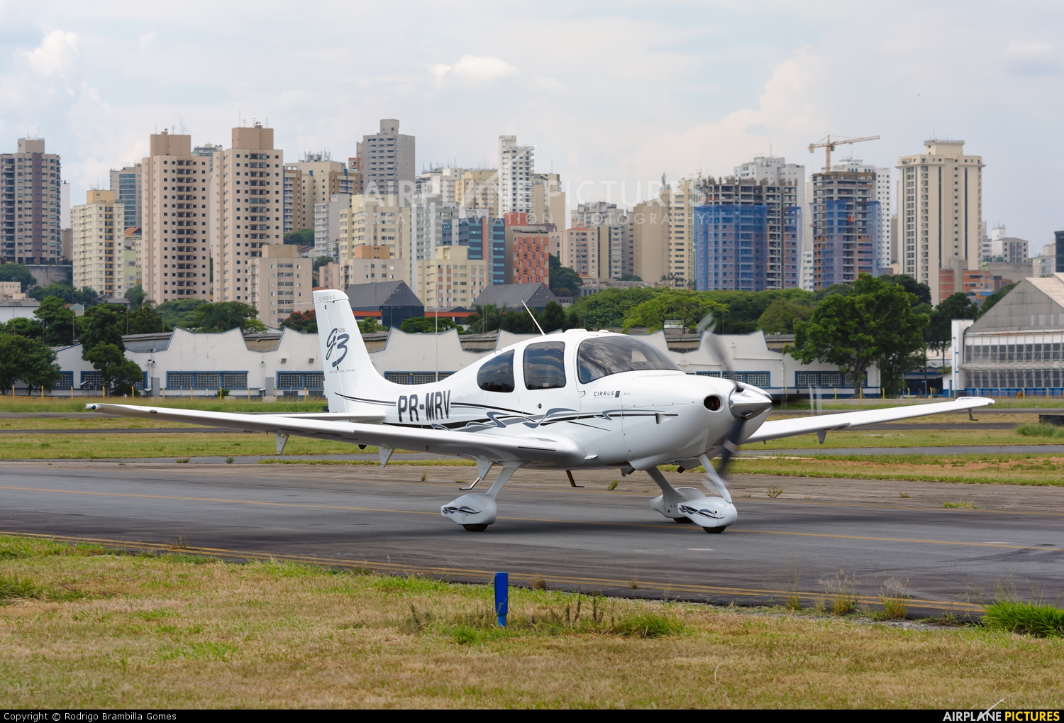 Private PR-MRV aircraft at São Paulo - Campo de Marte