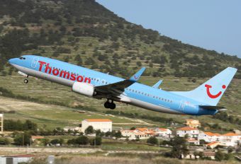 G-TAWB - Thomson/Thomsonfly Boeing 737-800