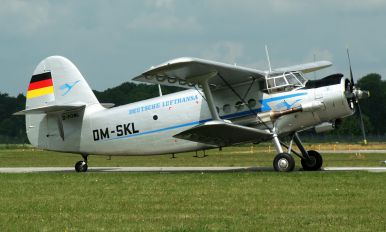 41 - Classic Wings Antonov An-2