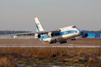 RA-82044 - Volga Dnepr Airlines Antonov An-124