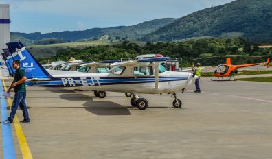 PR-EJT - EJ Escola de Aeronáutica Cessna 152