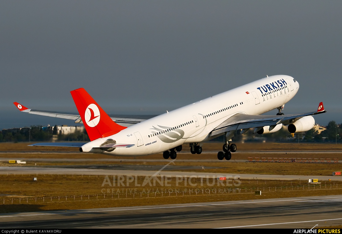 Turkish Airlines TC-JII aircraft at Istanbul - Ataturk