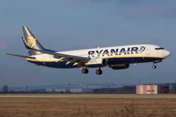 EI-EBR - Ryanair Boeing 737-800