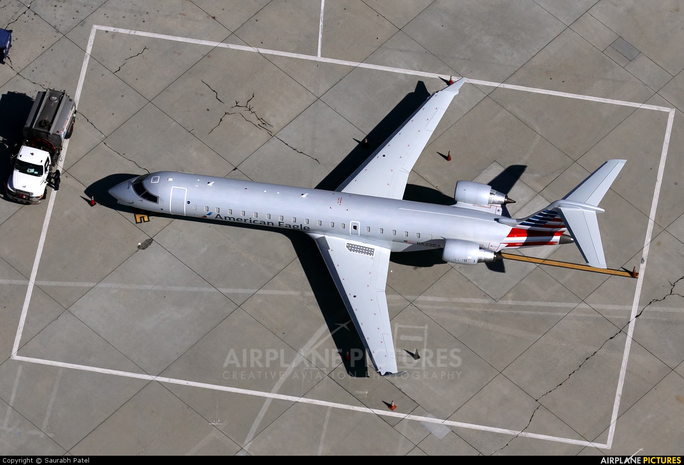 American Eagle N529EA aircraft at Los Angeles Intl