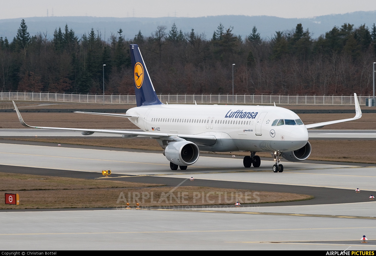 Lufthansa D-AIZZ aircraft at Frankfurt