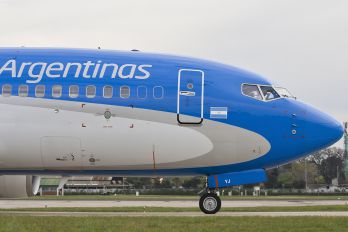 LV-CYJ - Aerolineas Argentinas Boeing 737-700
