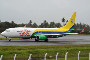 PR-GUM - GOL Transportes Aéreos  Boeing 737-800