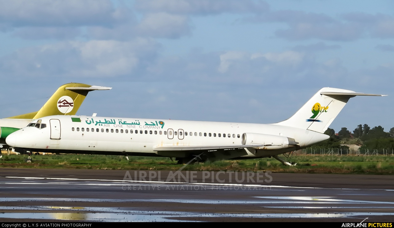 Air One Nine 3D-MRL aircraft at Tripoli