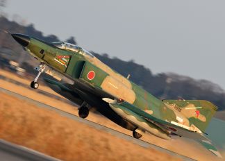 57-6909 - Japan - Air Self Defence Force Mitsubishi RF-4E Kai