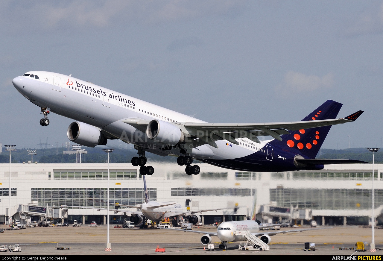 Brussels Airlines OO-SFY aircraft at Brussels - Zaventem